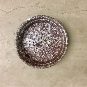 vintage brown &/white marble-ware sieve, decor